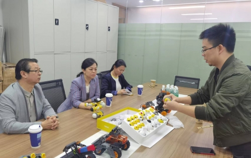 王卫国理事长一行赴全国青科赛深圳部分技术单位进行考察