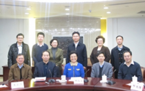 《义务教育阶段留守儿童教育救助项目研究》课题专家论证会