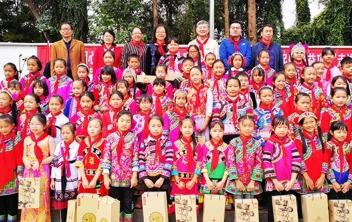 特步集团心系贫困地区儿童中国下一代教育基金会 “爱起航公益项目”走进云南